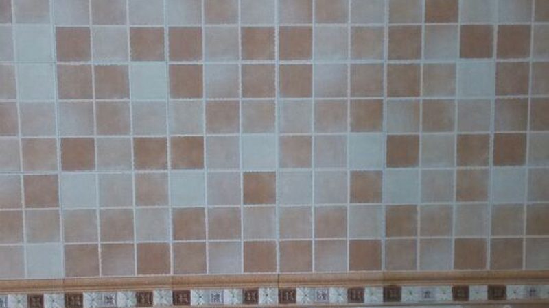 尺寸之争：1000x1000与300x600瓷砖，谁更适合你的家？**